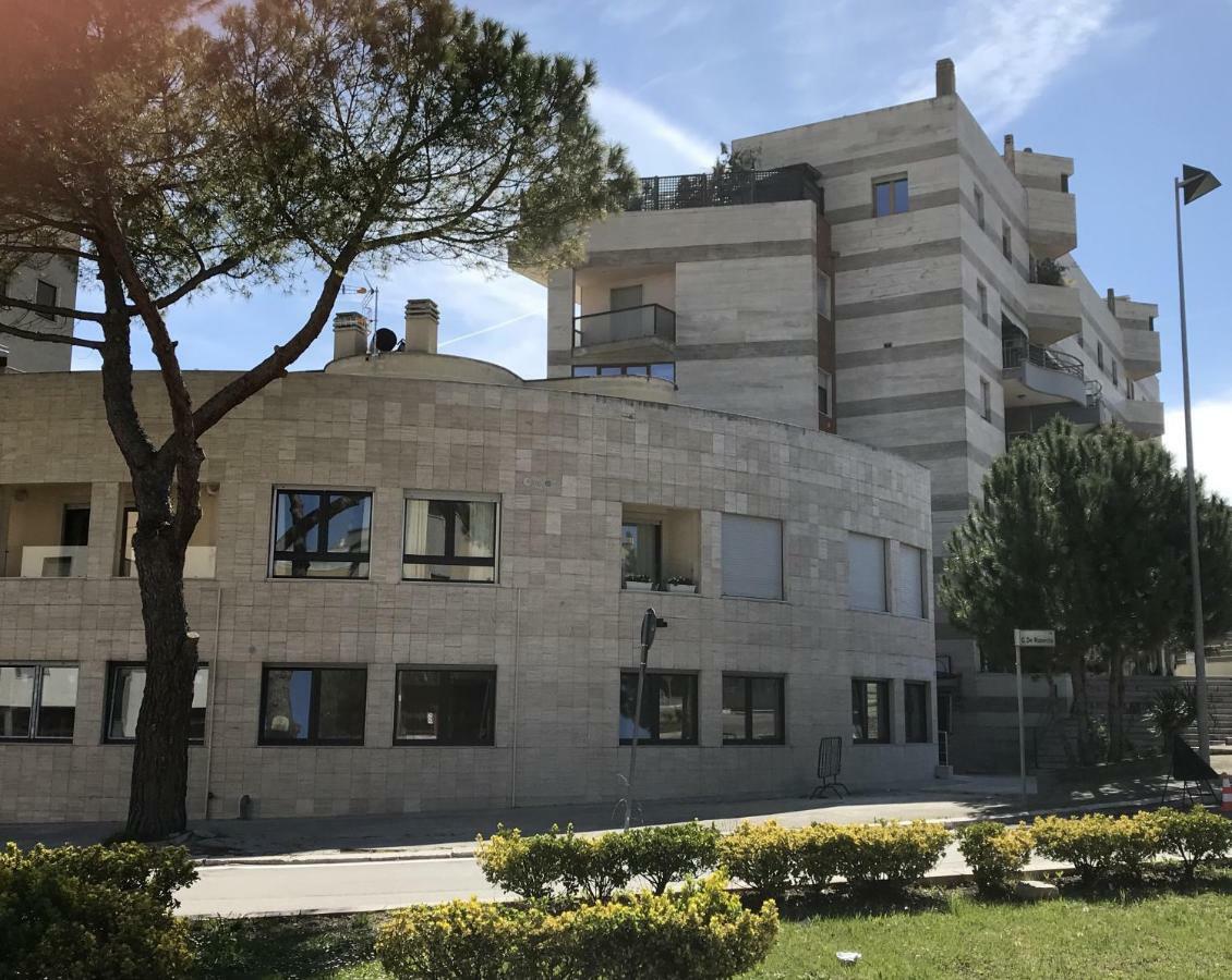 Villa A Matera "Sotto I Pini" Exterior foto